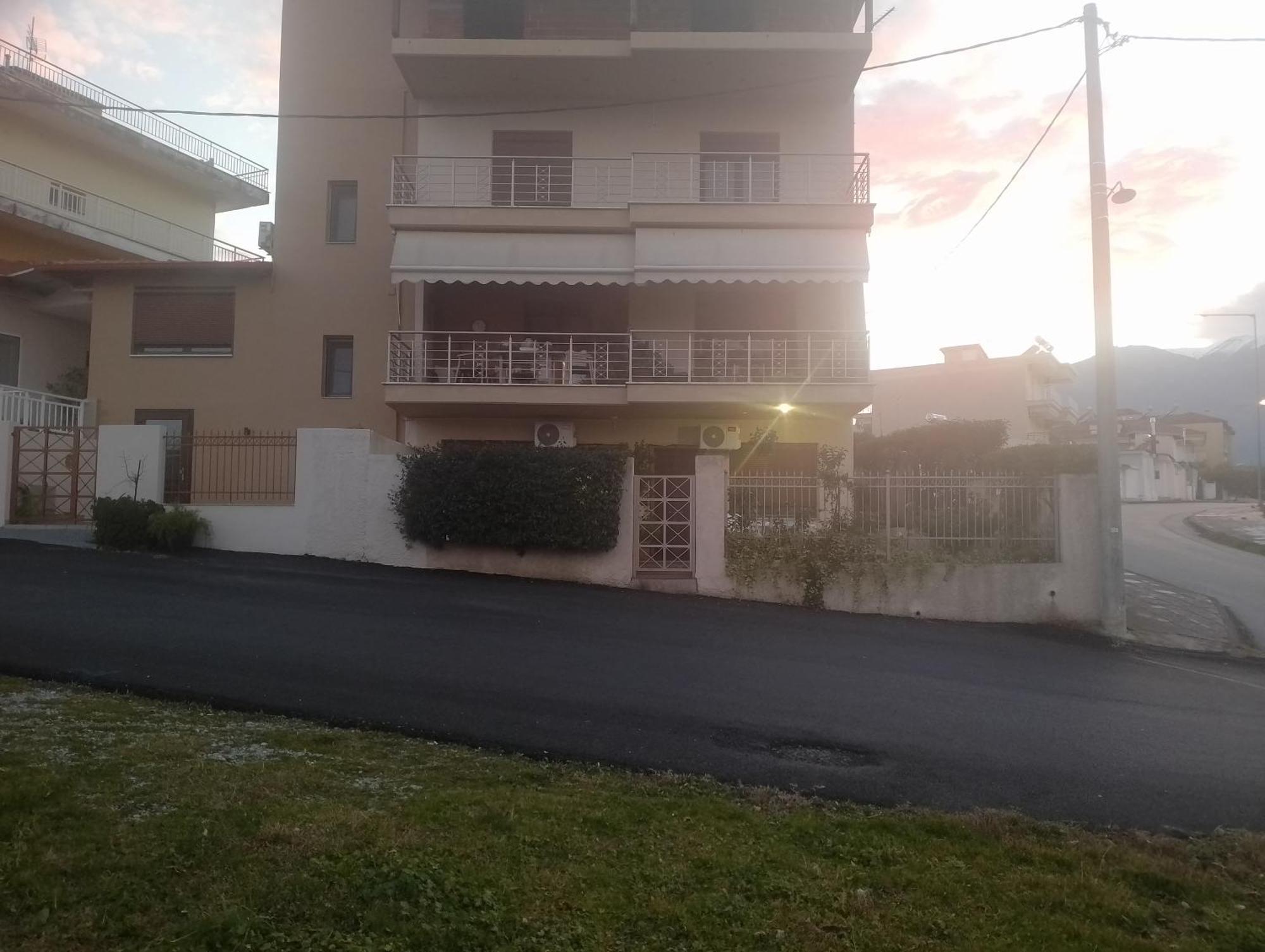 Corner House Daire Leptokarya  Dış mekan fotoğraf